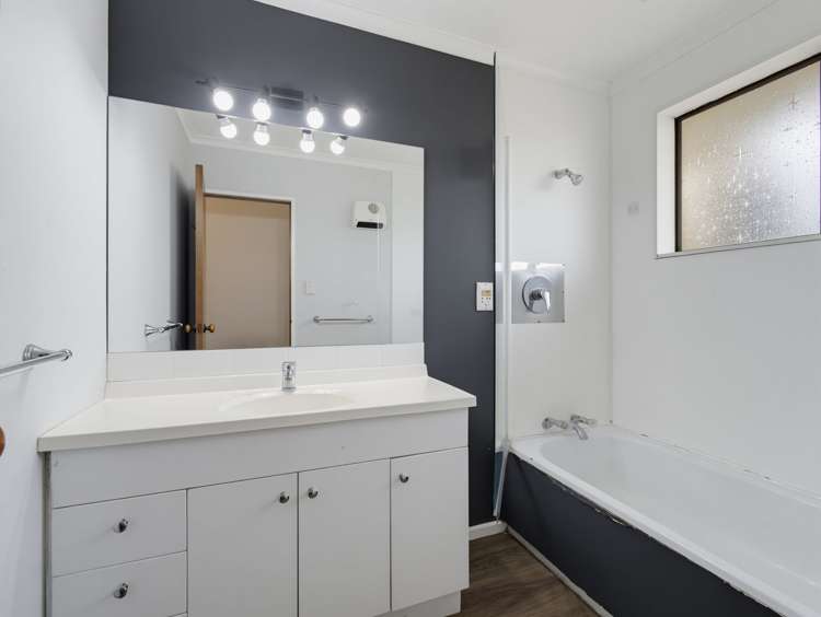 7 Houston Place Allenton_16