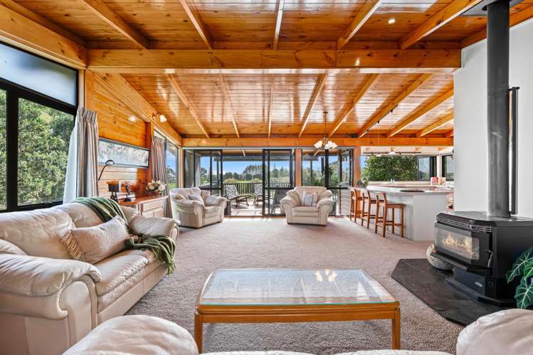 37 Lloyd Road Riverhead_9