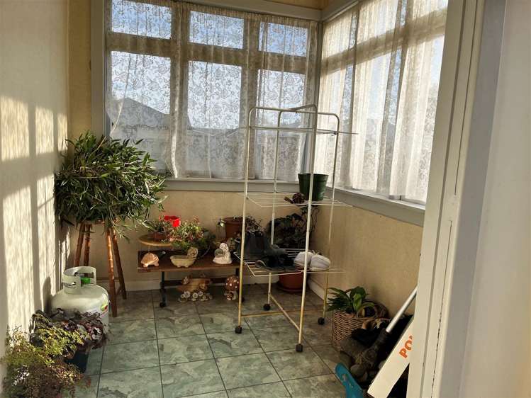 89 Mackworth Street Woolston_8