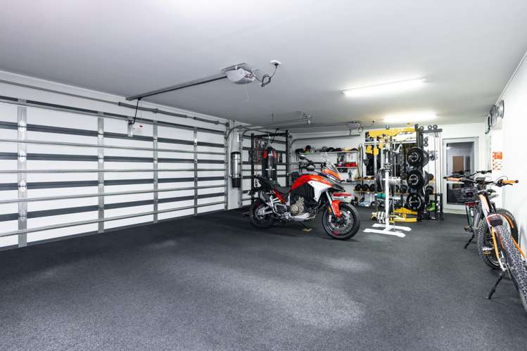 7 Golf View Close Fairhall_24