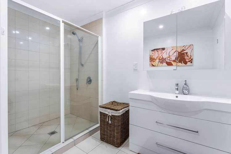 6/5 Monte Cassino Place Birkdale_17