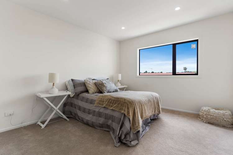 12B Italia Grove Mt Wellington_9