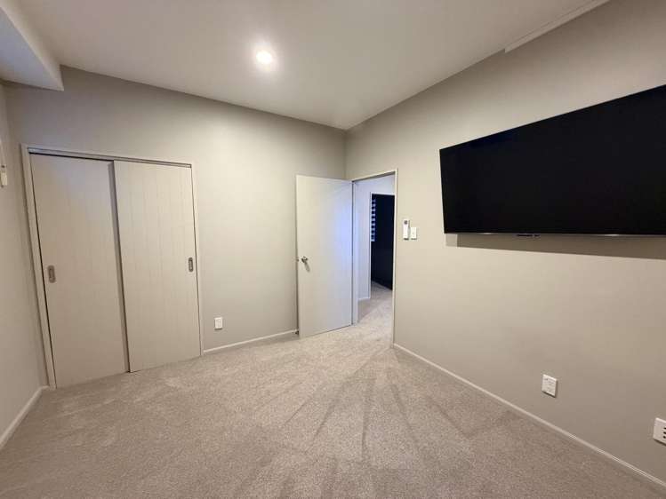 2/24 Bonito Place Bayview_8