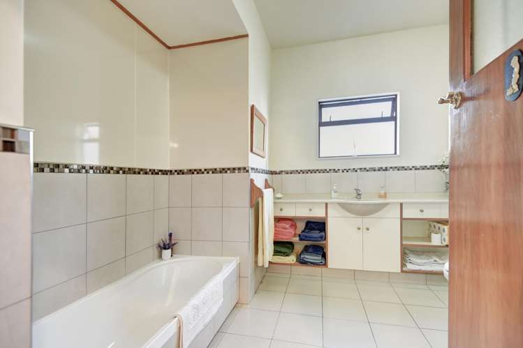 6 Hipango Terrace Durie Hill_20