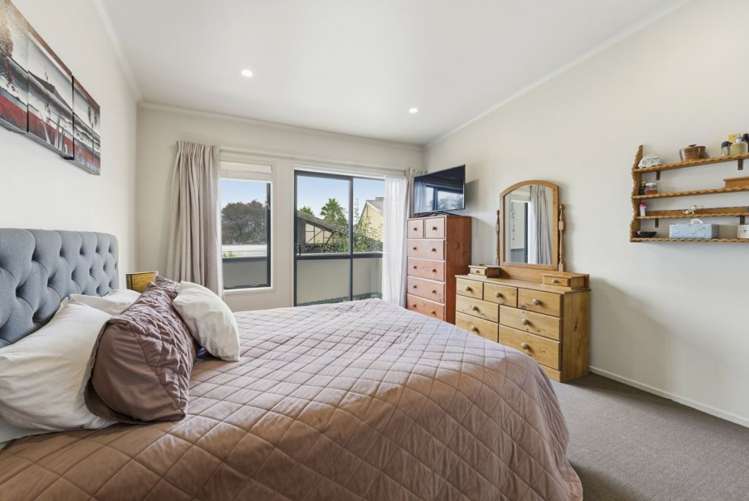 19 Rochdale Way Stoke_13