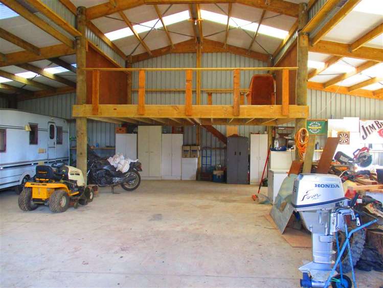 17 Robertson Road Whatawhata_22