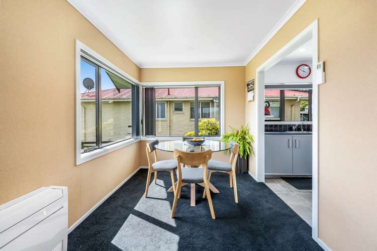 83 Walker Crescent Gore Surrounds_6