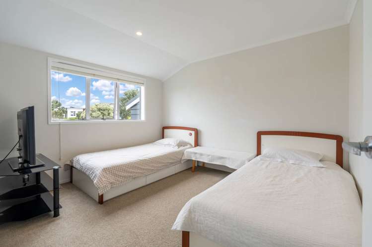 9 Boardwalk Rise Long Bay_9