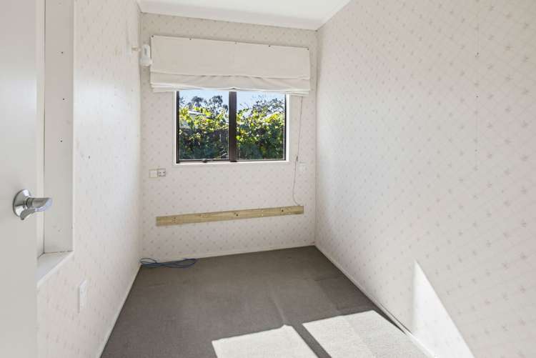 17 Alastair Avenue Owhata_15