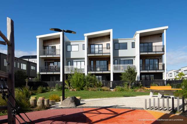 Affordable & Modern Home– Parkside & Central