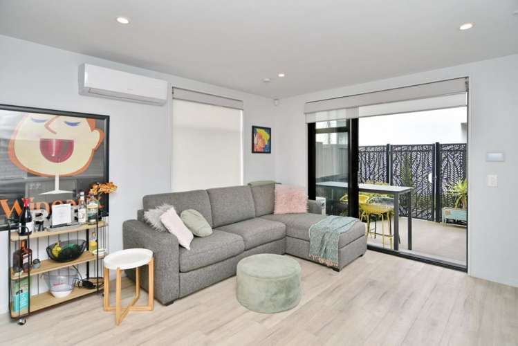 8/16 New Brighton Road Shirley_2