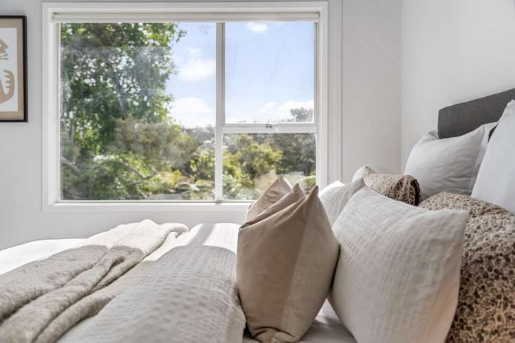 1/17 Emirau Place Glenfield_5