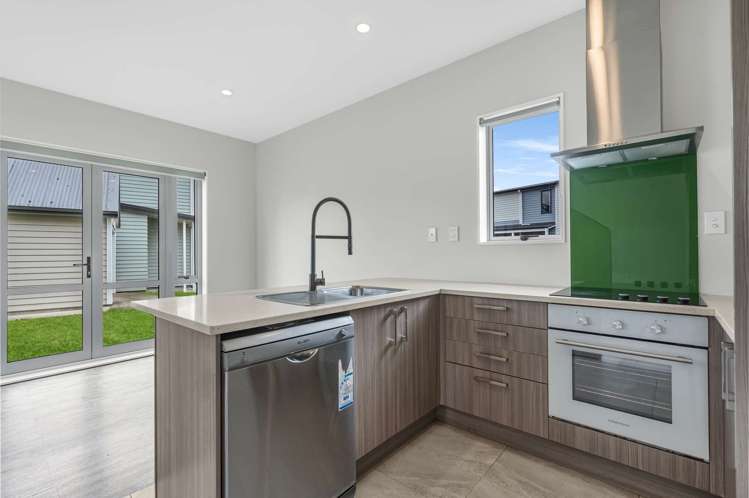 2 Saddleback Crescent Papakura_3