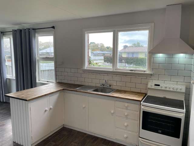 64 Frensham Crescent Woolston_2