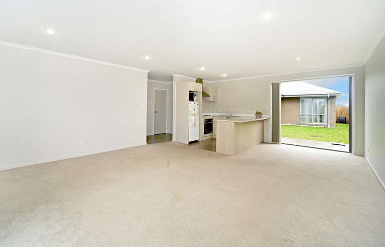 9 Kaki Lane Takanini_14