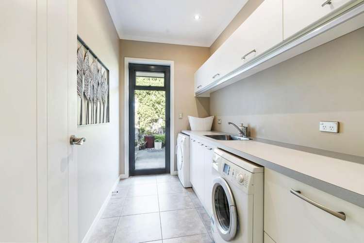 7b Royal Heights Glen Avon_17