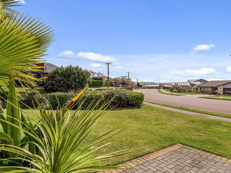 117 Basley Road Owhata_18