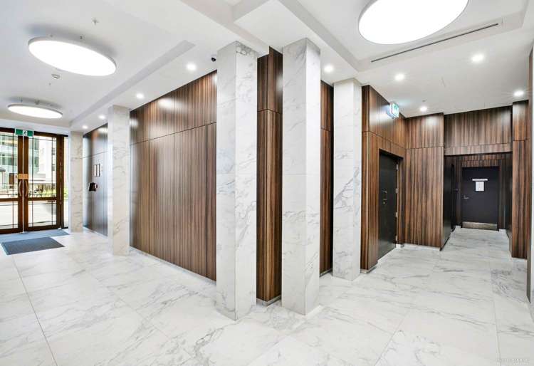 502/41 Beach Road City Centre_18