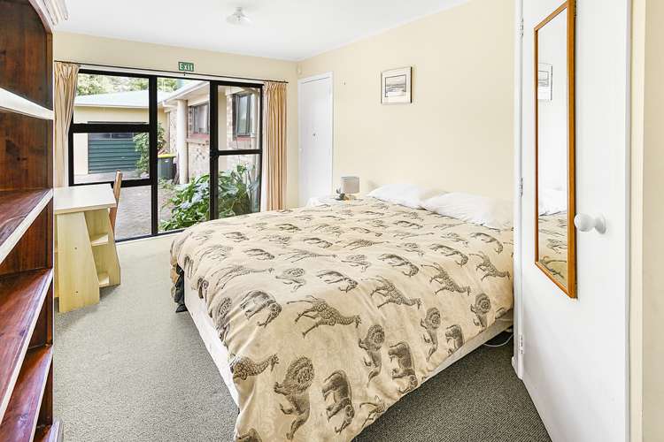 38 Queenwood Avenue Queenwood_19