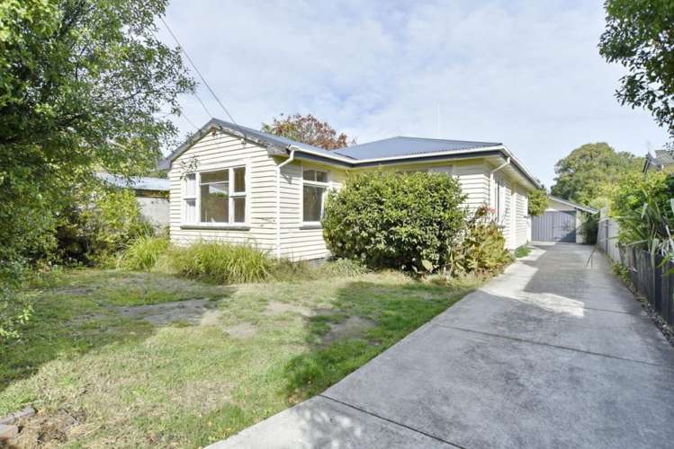18 Pinewood Avenue North New Brighton_23