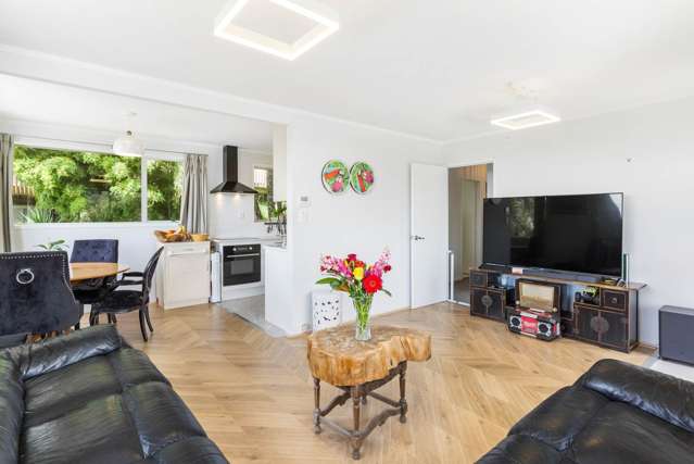 2/7 Malters Place Browns Bay_3