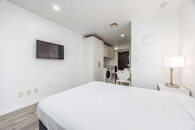 701/10 Waterloo Quadrant Auckland Central_4