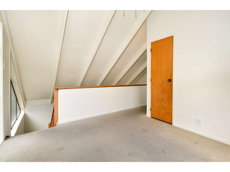 2/25a Balmain Road Birkenhead_10