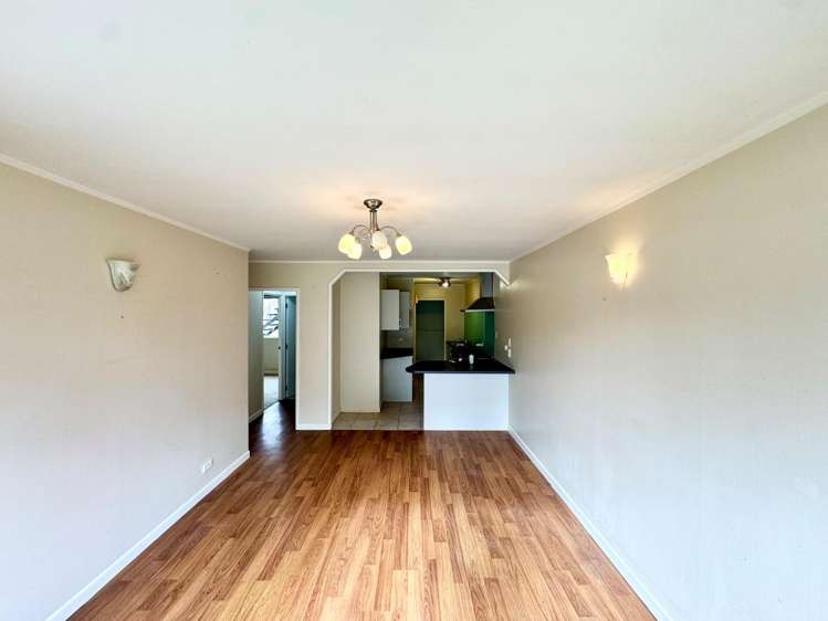2/2 Fairview Road_0