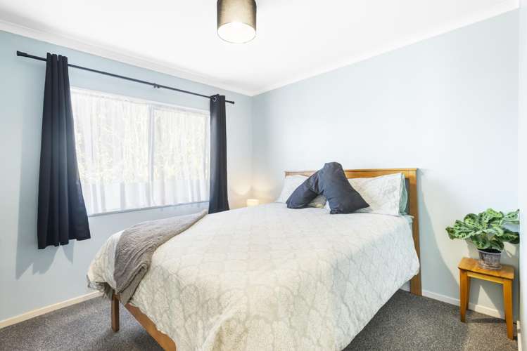 35B Henderson Crescent Gate Pa_12