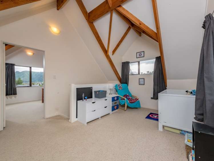 6 Monarch Grove Maoribank_7