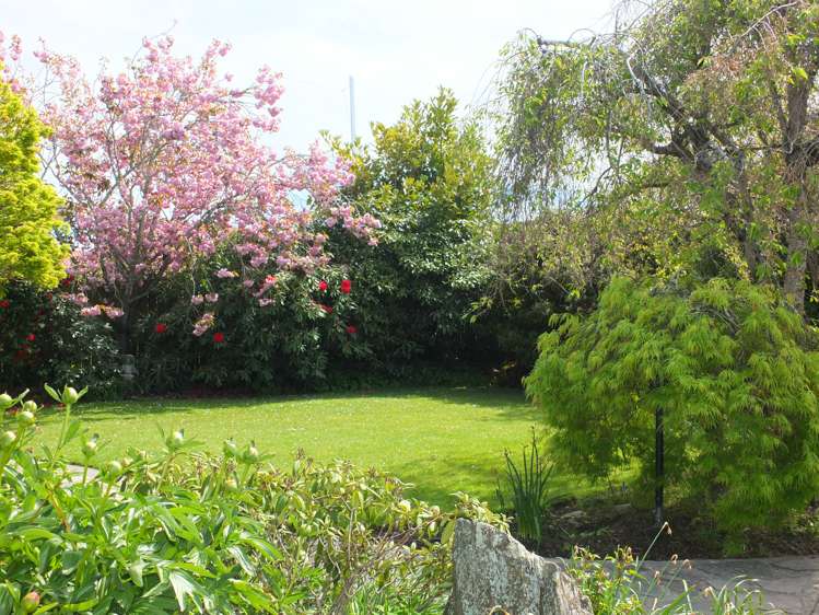 150 Pages Road Marchwiel_16