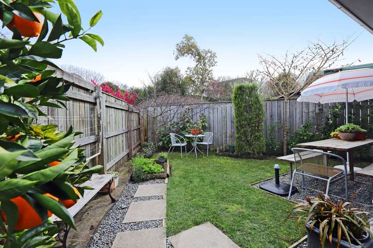 2 Toop Street Havelock North_13
