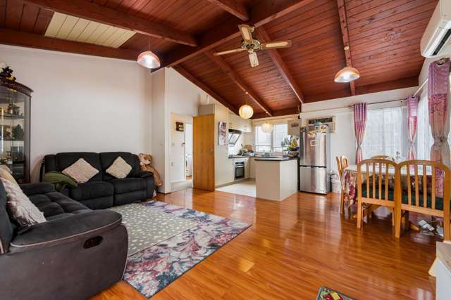 1/255 Swanson Road Henderson_4