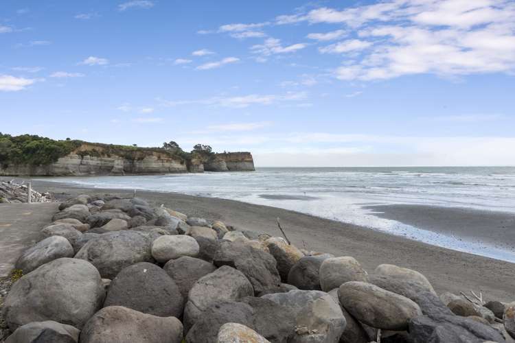 30 Third Avenue Urenui_24