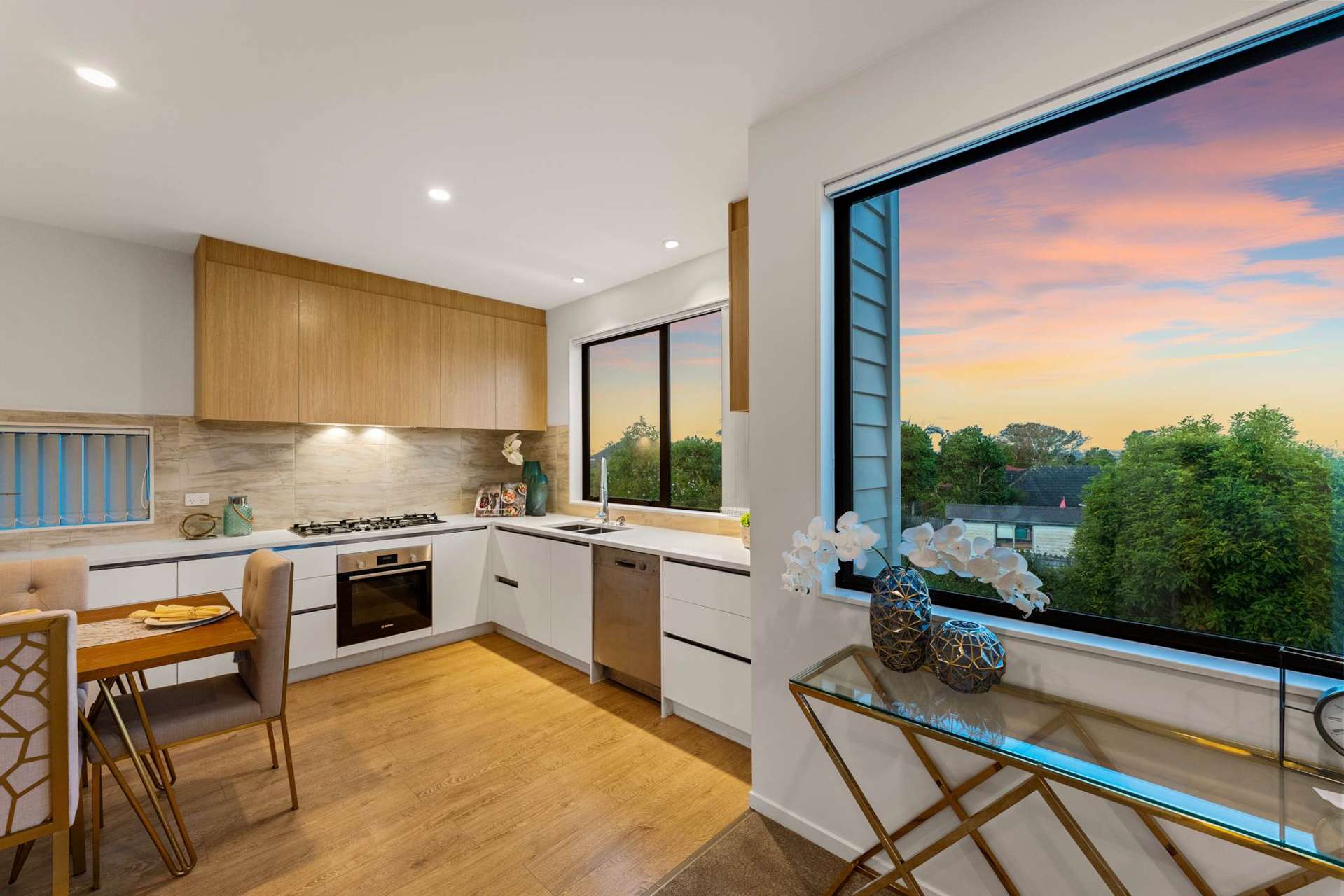 6C Tiroroa Avenue Te Atatu South_0