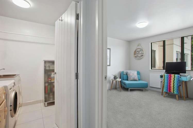 2b/12 Seaway Road Clarks Beach_19