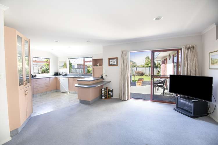 8 Gresham Place Taradale_12