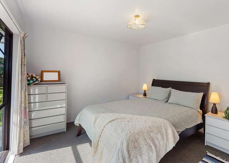 9 Moana Street Otaki Beach_11