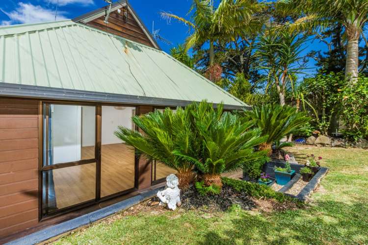 2/706 Beach Road Browns Bay_43