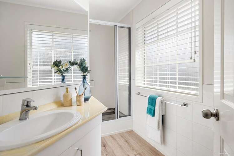 1/9 Crescent Hills Court Northpark_13