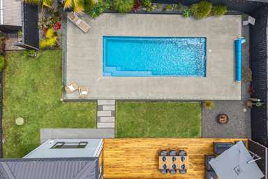 15 William Blake Way_3