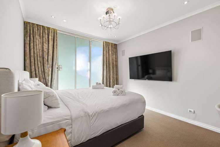 2703/8 Albert Street City Centre_19