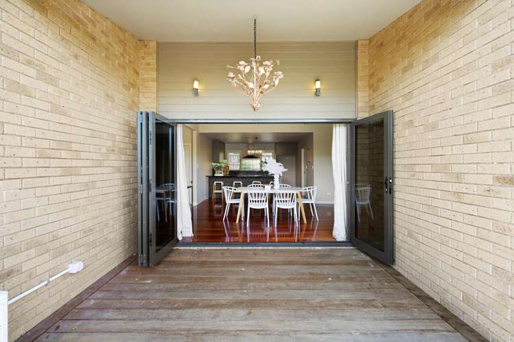 10 Farleigh Close Huntington_12