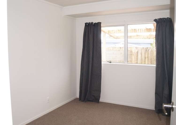 16 Moki Place Ruakaka_12