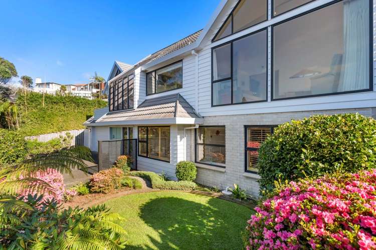 2/4 Oban Road Browns Bay_21