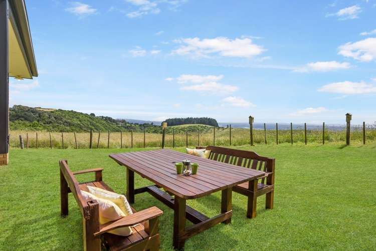 807 Ponga Road Opaheke_16