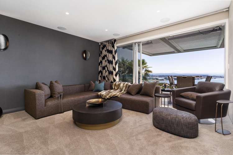 8 Avery Place Redcliffs_9