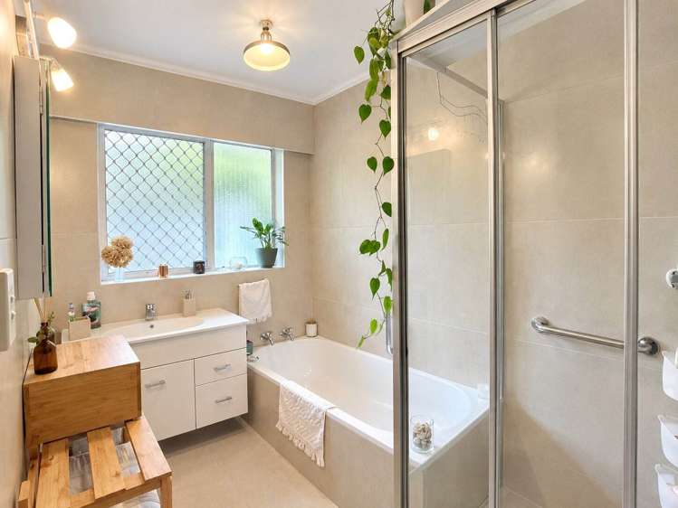 2/399 Blockhouse Bay Road Avondale_6