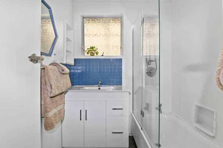 14 Luke Place Fairy Springs_10