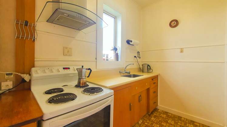 139 Forfar Street Clyde Hill_11